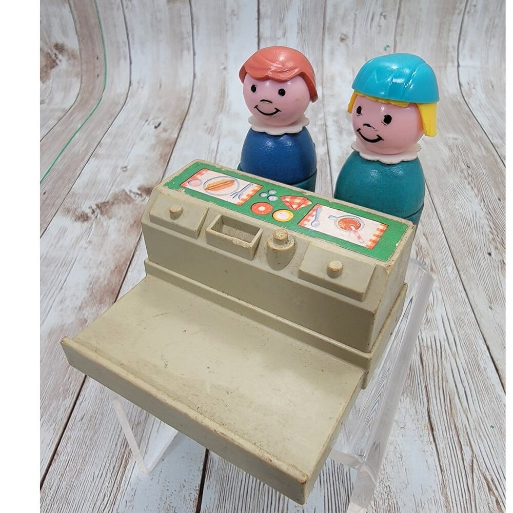 Vintage Fisher Price Little People Street Food Counter & 2 Little People lot